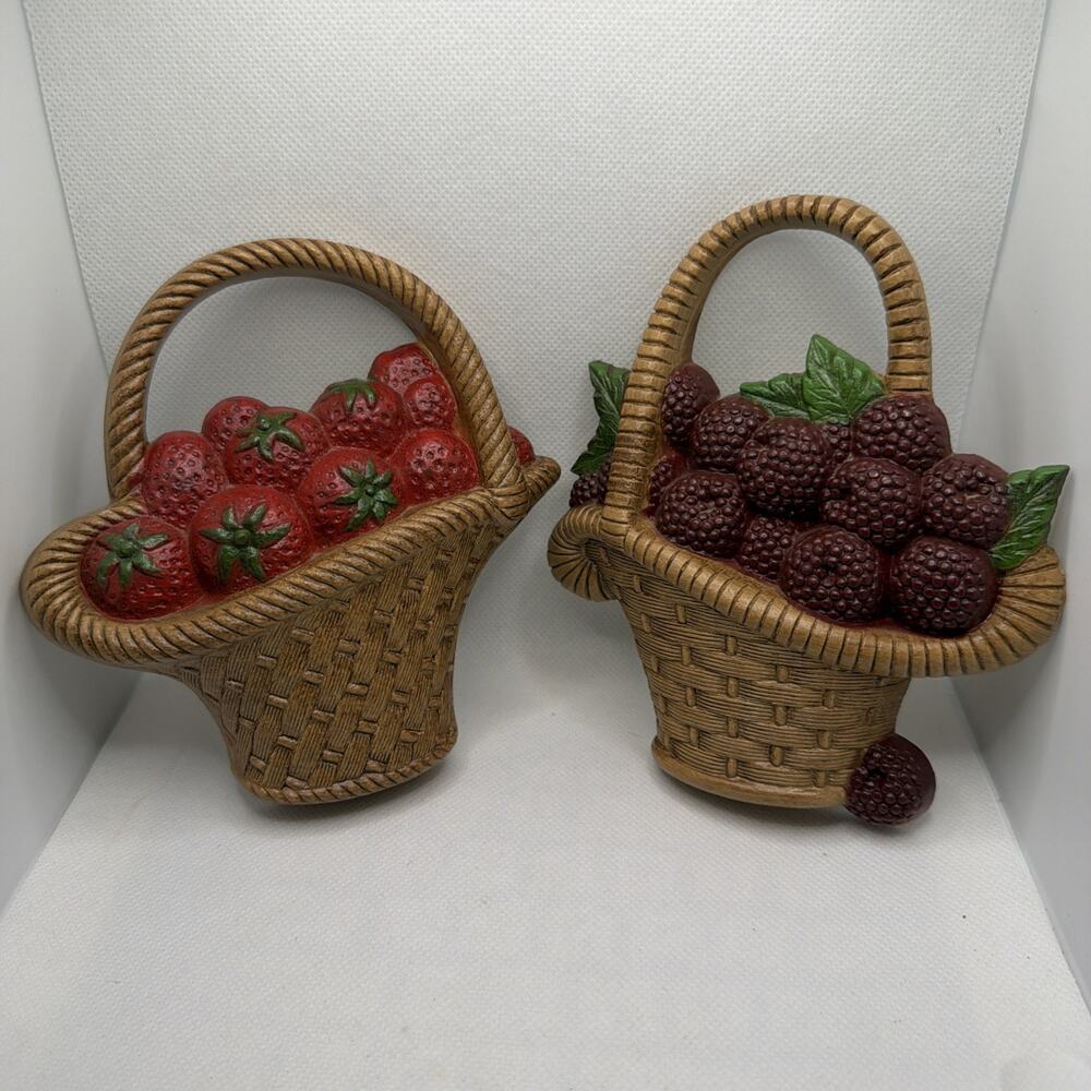 Vintage Home Interiors Homco Baskets with Berries set of 2 Wall Hanging Decor